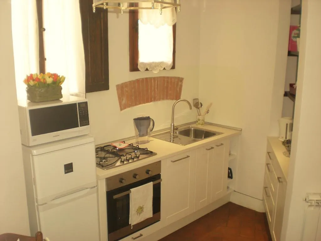 Florence Short Lets Apartamento Itália